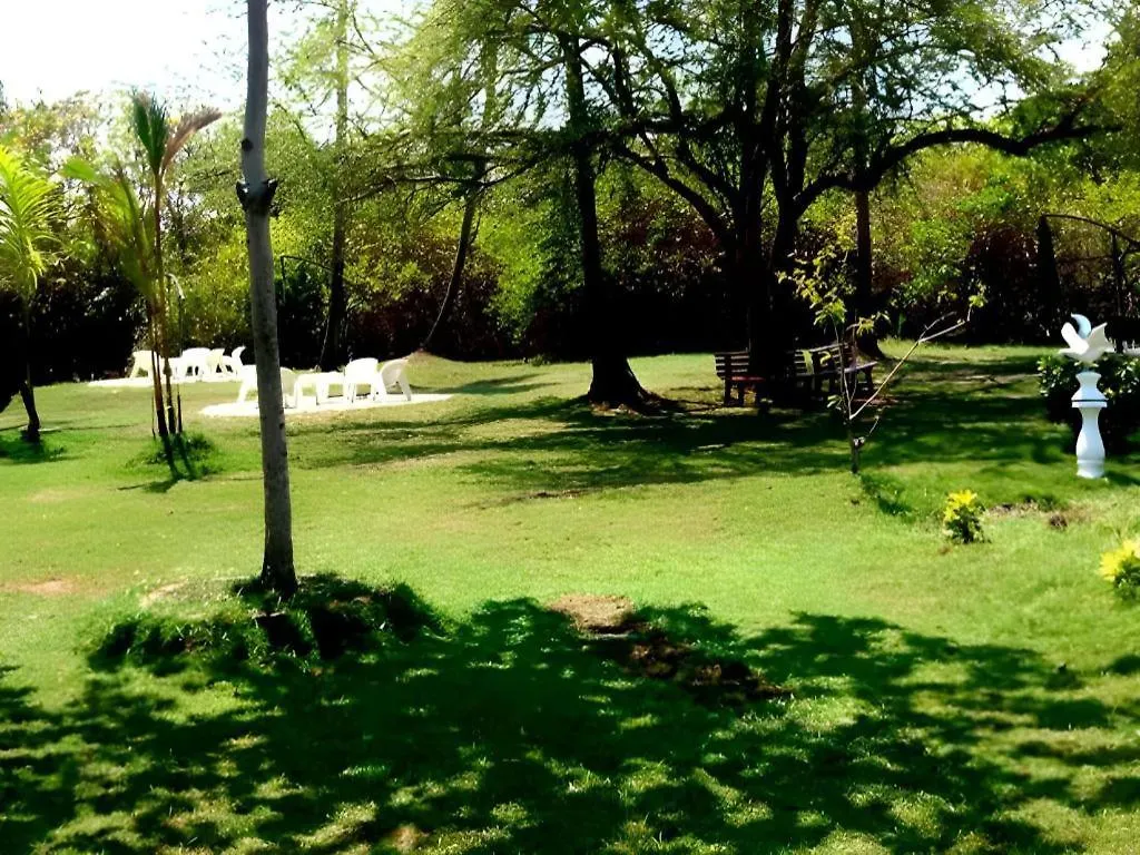 The Kings Island Resort Negombo 2*,  Sri Lanka